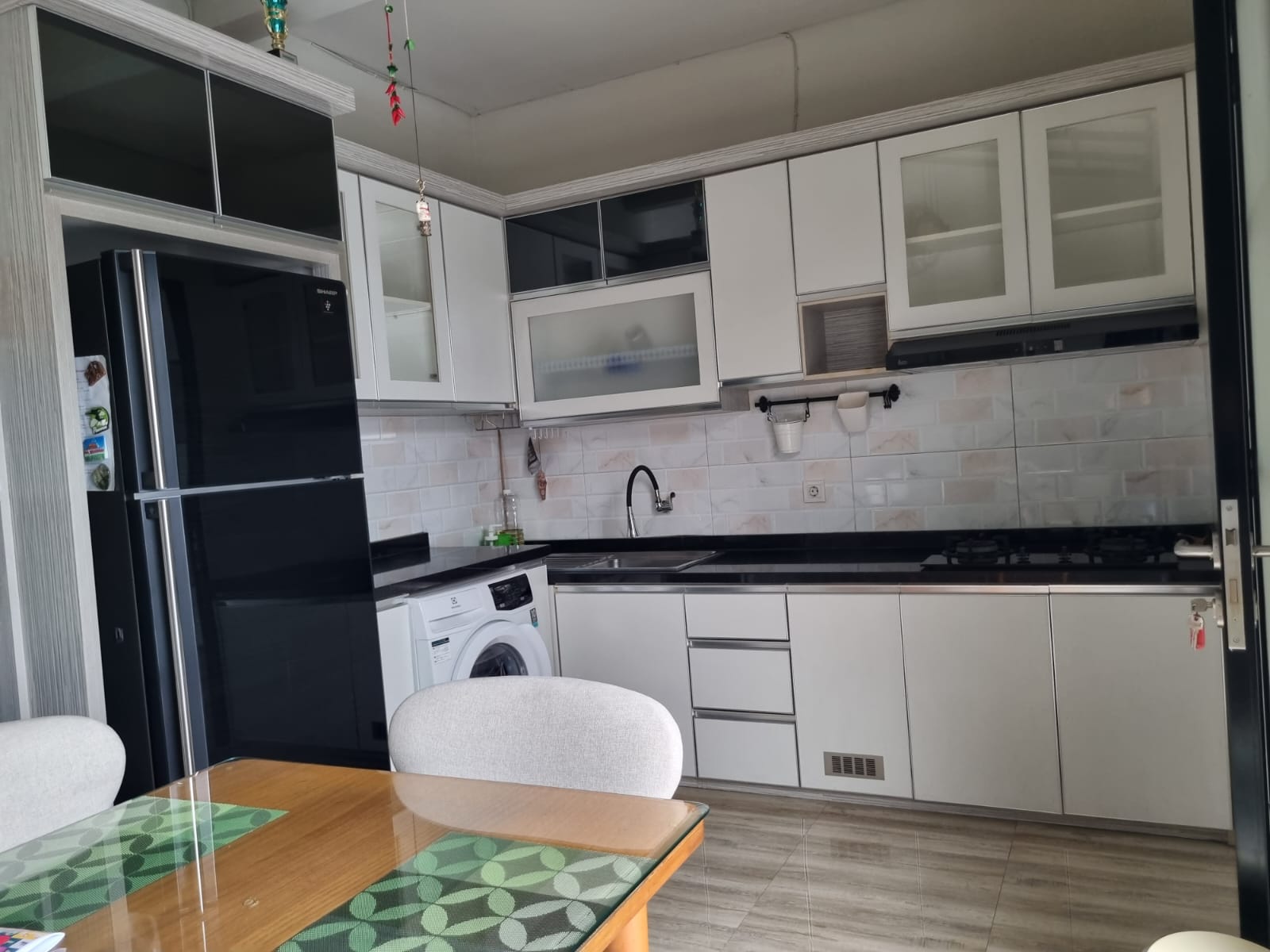 Rumah Disewakan Full furnished di Cluster Cosmo Lippo Cikarang